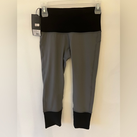 NWT Ryu train and development charcoal capris - Picture 4 of 5